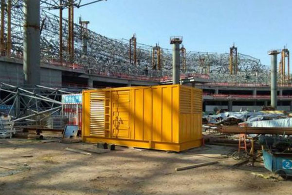 肥东发电机出租如何判断空气滤清器是否需要更换？